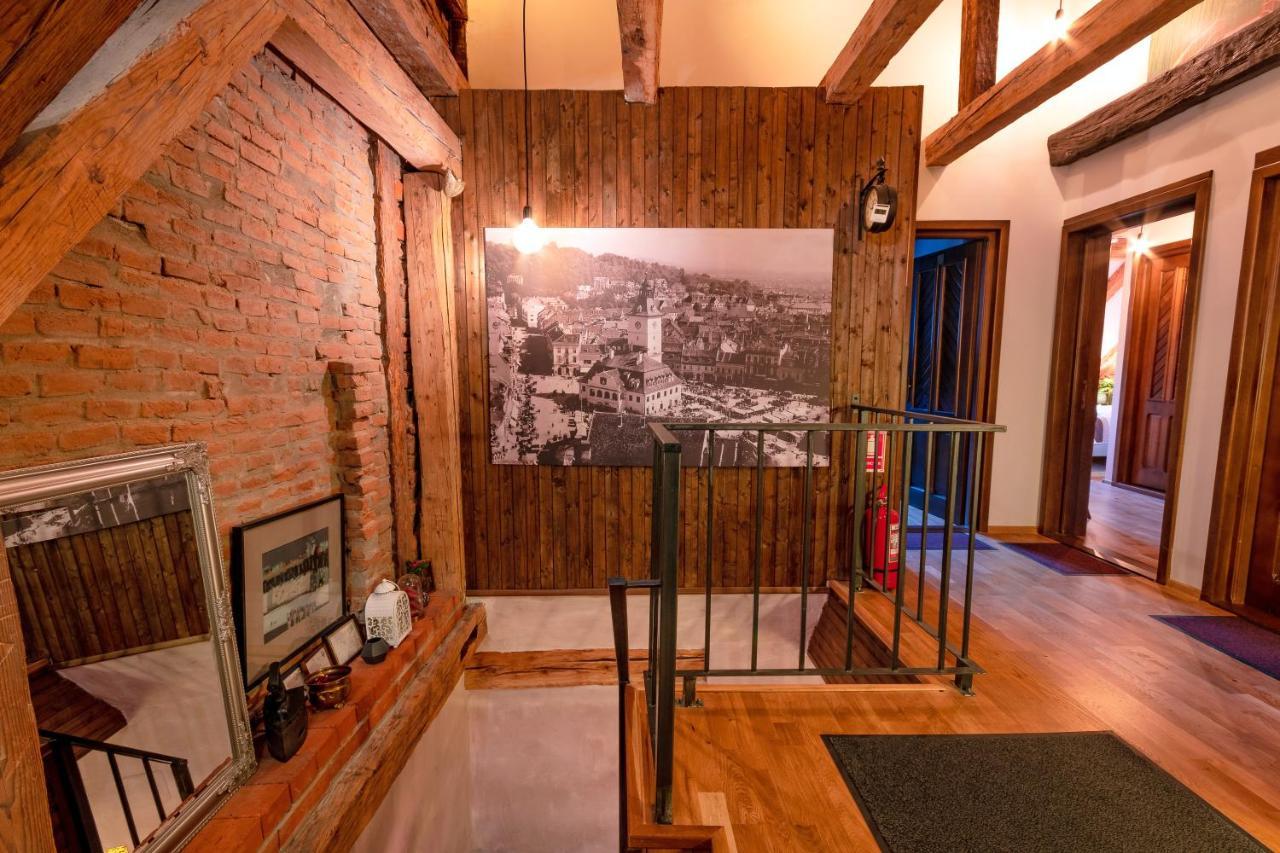 Hotel Wood House Republicii à Braşov Extérieur photo