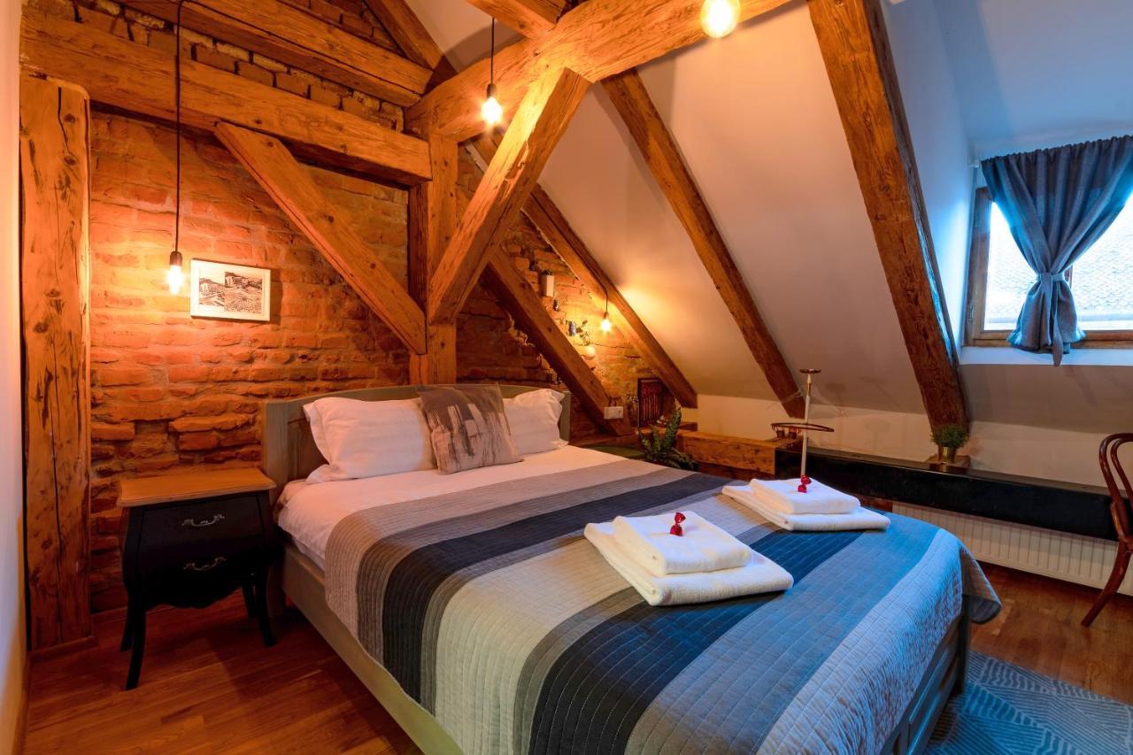 Hotel Wood House Republicii à Braşov Extérieur photo