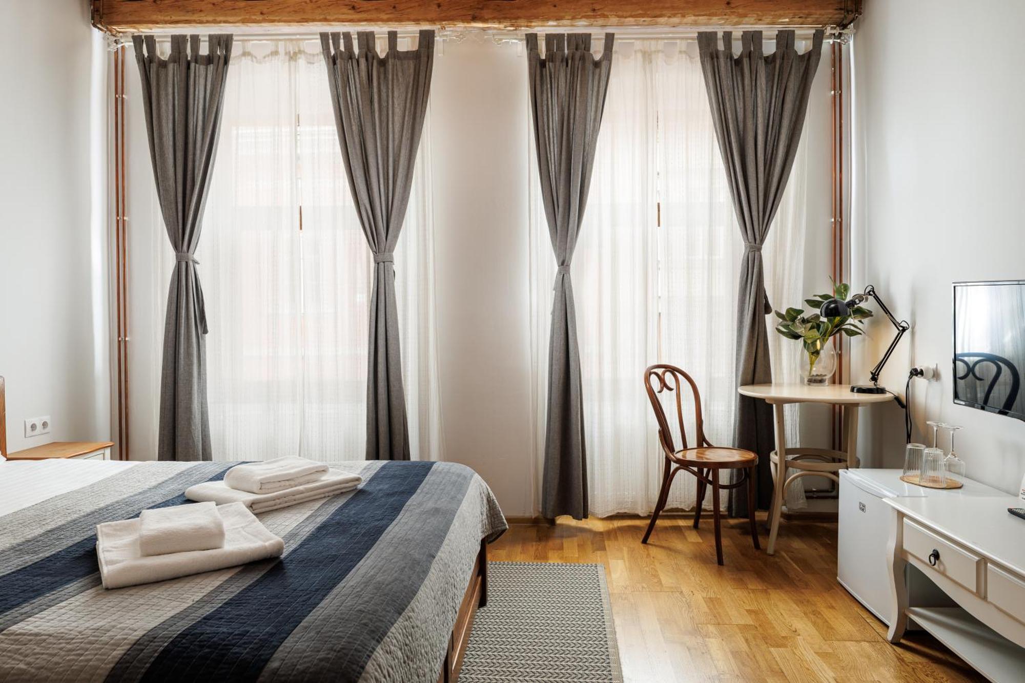 Hotel Wood House Republicii à Braşov Extérieur photo