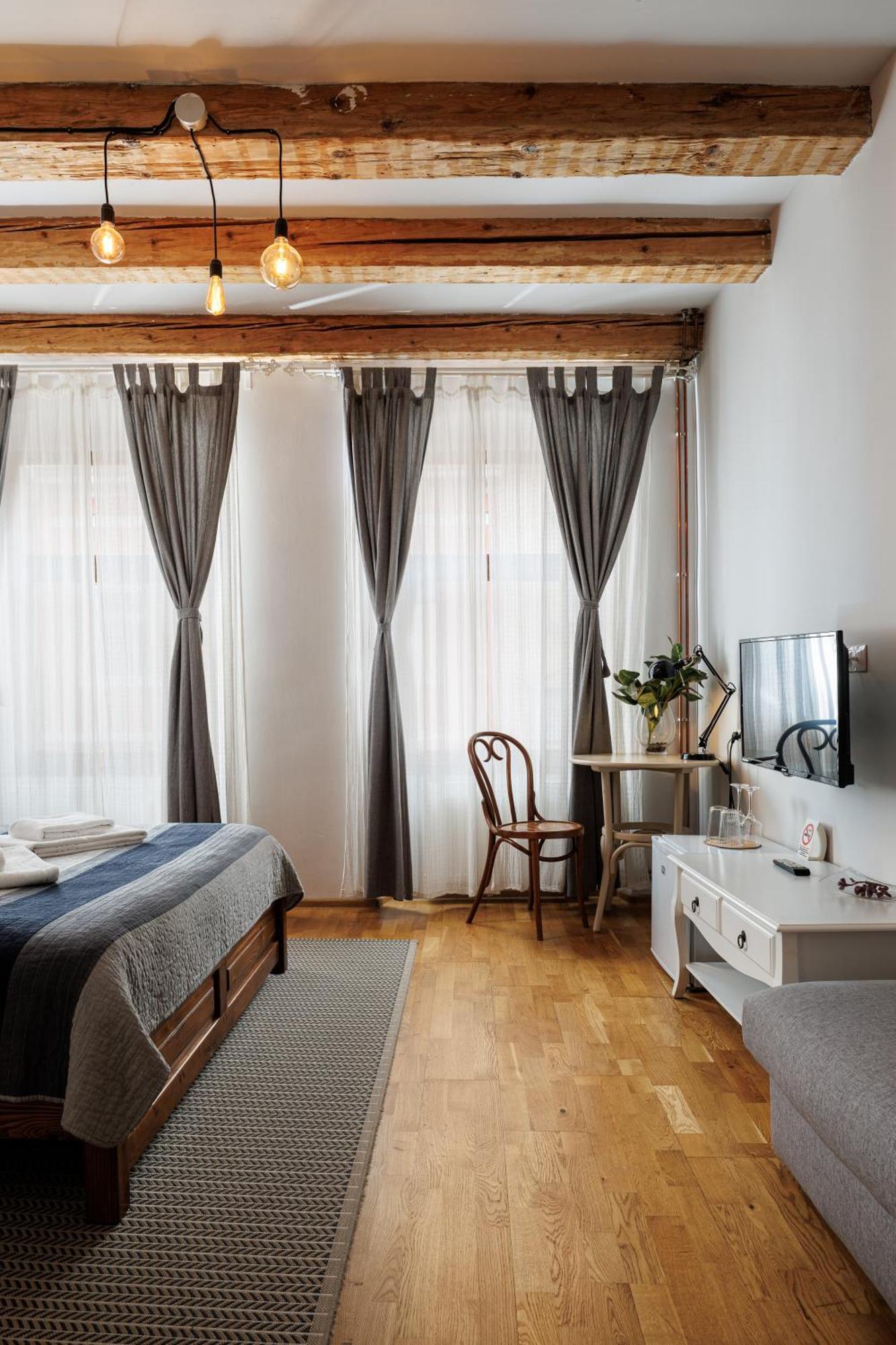 Hotel Wood House Republicii à Braşov Extérieur photo