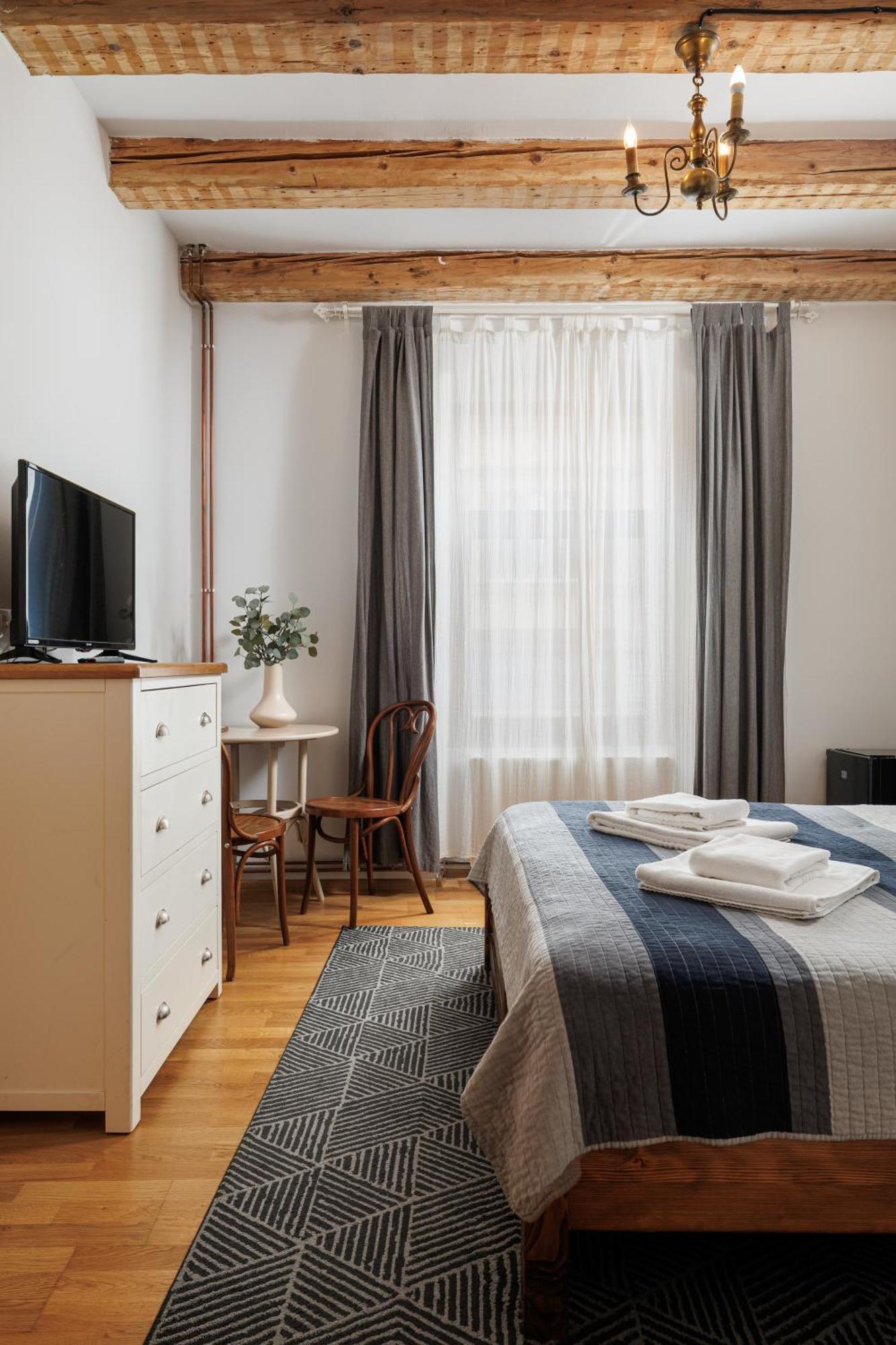 Hotel Wood House Republicii à Braşov Extérieur photo